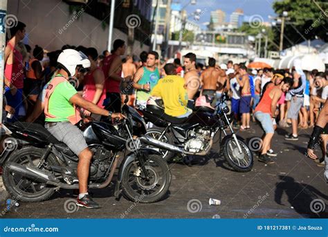 Motorcycle Taxi Driver Waiting for Passengers Editorial Photo - Image of denatran, accumulation ...