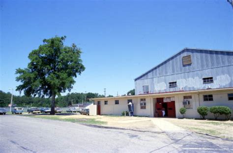 Florida Memory • Dunnellon High School gymnasium.