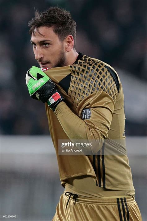 Gianluigi Donnarumma of AC Milan kisses his shirt during the Serie A ...