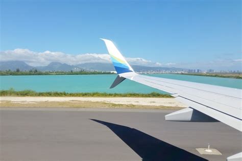 Honolulu airport shuttle to Waikiki can be perfect + COST 🌴 Oahu Hawaii ...