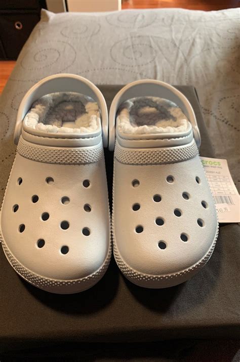 Crocs with fur on Mercari | Crocs with fur, Crocs shoes, Crocs fashion