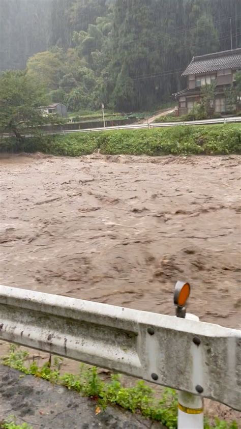 Typhoon Lan makes landfall in Japan, thousands urged to seek safety ...