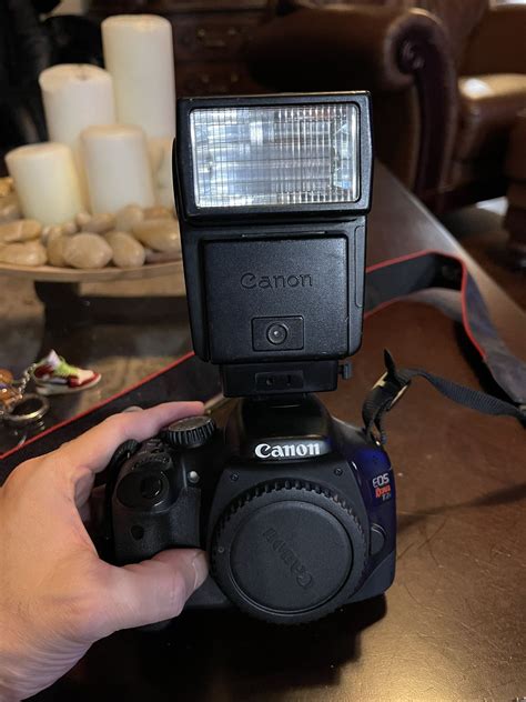 Rebel T2i Canon With Flash for Sale in Ontario, CA - OfferUp