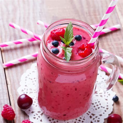 Healthy Smoothie with Fresh Summer Berries: Sugar-Free & Non-Dairy | Recipe | Berry smoothie ...