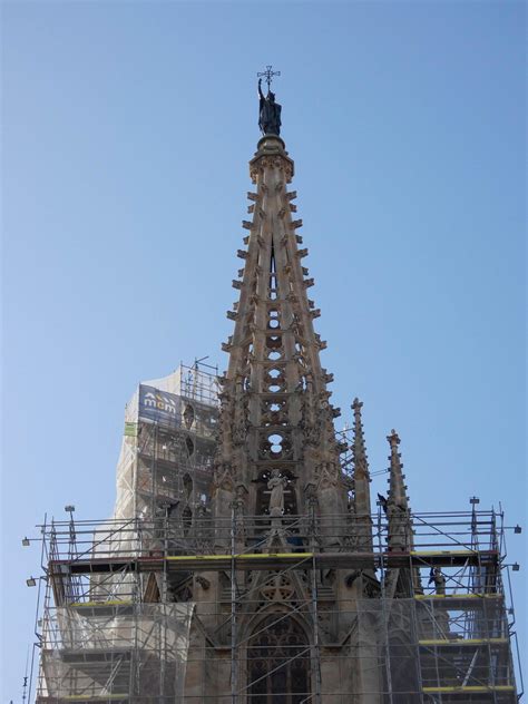 Gothic cathedral of the city of Barcelona 9497653 Stock Photo at Vecteezy