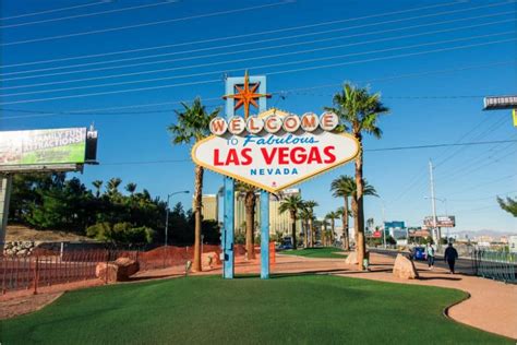 Welcome to Las Vegas Sign Location & 7 Fun Facts