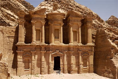 Petra Historical Facts and Pictures | The History Hub