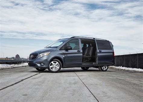 2022 Mercedes-Benz Metris Passenger Van Review | Pricing, Trims & Photos - TrueCar