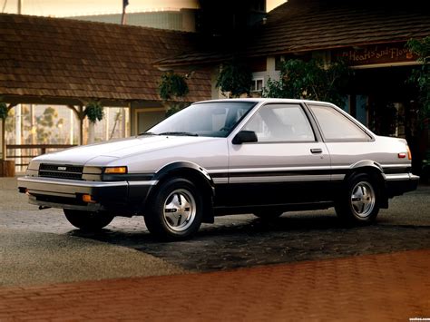 Fotos de Toyota Corolla SR5 Sport Coupe AE86 1984