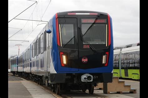 Stadler presents Minsk metro train | News | Railway Gazette International