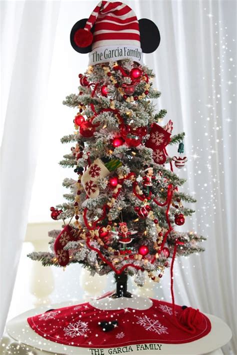 5 Disney Themed Christmas Trees to get You in the Holiday Spirit ...