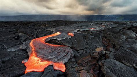 Lava's Cooling Process: An In-Depth Look