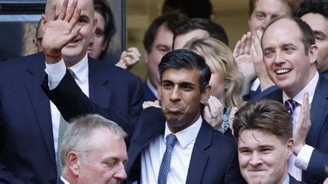 New UK prime minister: What comes next for Rishi Sunak? - BBC News