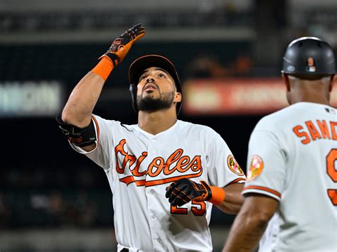 Santander produjo en triunfo de Orioles - Líder en deportes