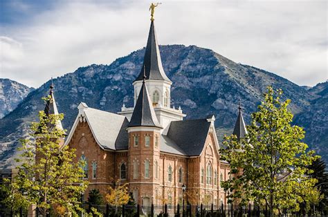 Stand & Shine Magazine: The Provo City Center Temple