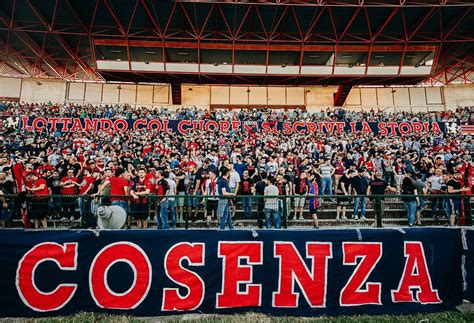 Cosenza Calcio: quando la delusione e la rabbia superano la passione