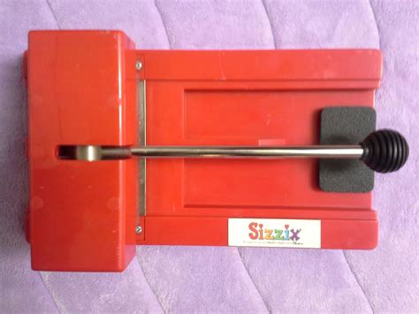 Sizzix System- Die Cutting Machine : Amazon.ca: Home