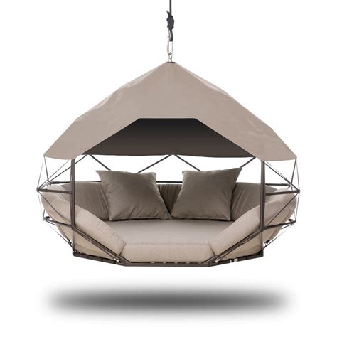 Every Backyard Deserves One Of These Hanging Bed – meeterism | Hanging ...