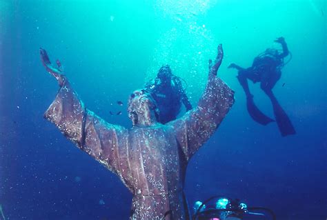 Christ of Abyss – Underwater Pics