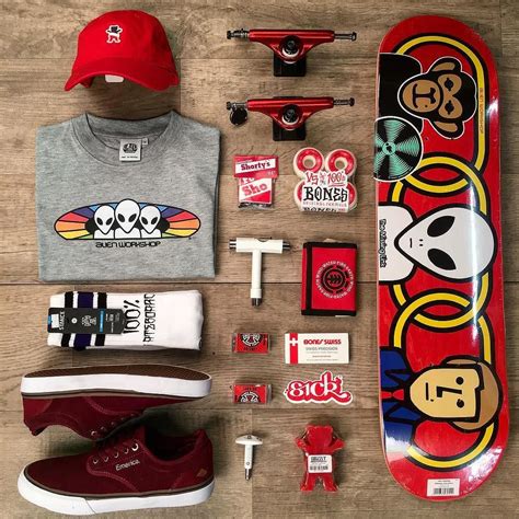 Alien Workshop is back with some fresh merch and decks #alienworkshop #oldskool #emerica #stance ...