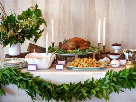 Stress-Less Holiday Entertaining: Set Up a Thanksgiving Buffet | HGTV