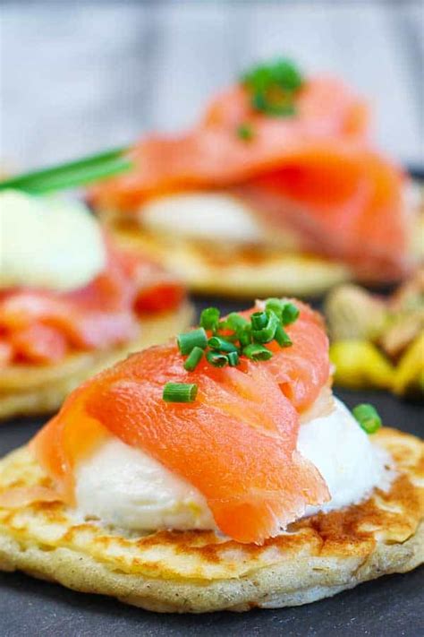 Smoked Salmon Blinis Recipe | El Mundo Eats