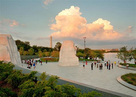 MLK Memorial Fit in with It's Surroundings - OvS | Landscape Architecture