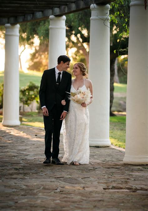 Kaitlin + Eli | A Beautiful Summer Elopement in the Park - photosbygina.com