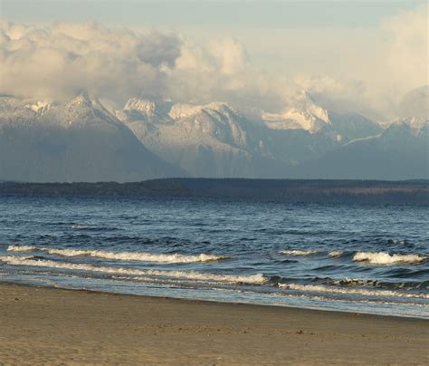 Photo Gallery | Saratoga Beach Resort on Vancouver Island