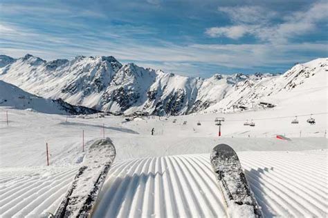 Can you place the skiing destinations in the French Alps in the right sentences? - Europe Zig Zag