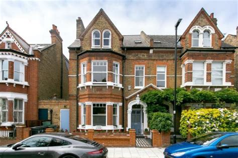 6 bedroom terraced house to rent in Lessar Avenue Clapham SW4, SW4