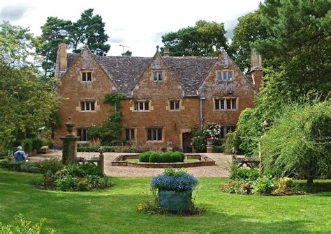 The picturesque late 16thc Manor House, Ilmington, recently a location in 'The Father Brown ...