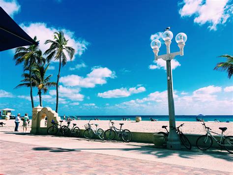 The hollywood beach boardwalk – Artofit