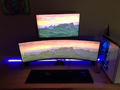 https://ift.tt/2LAl78l mounts finally arrived! Simple Computer Desk, Gaming Computer Desk ...