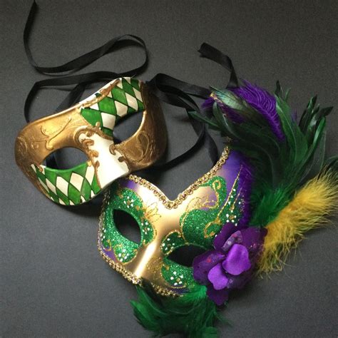 Mardi Gras Masquerade Feather Mask New Orleans Carnival Harlequins ...