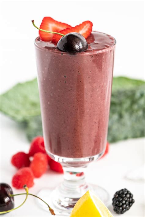 Berry Detox Smoothie - Recipe Girl®