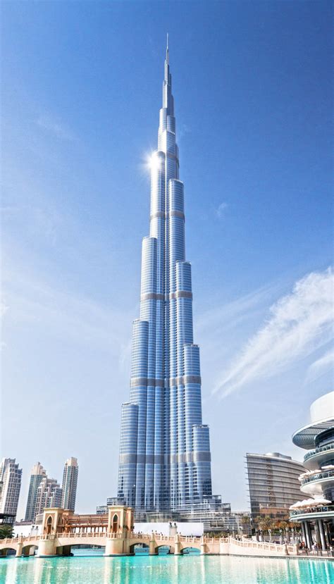 Visit the incredible Burj Khalifa in Dubai, UAE! Click through to see the top 10 things to do in ...