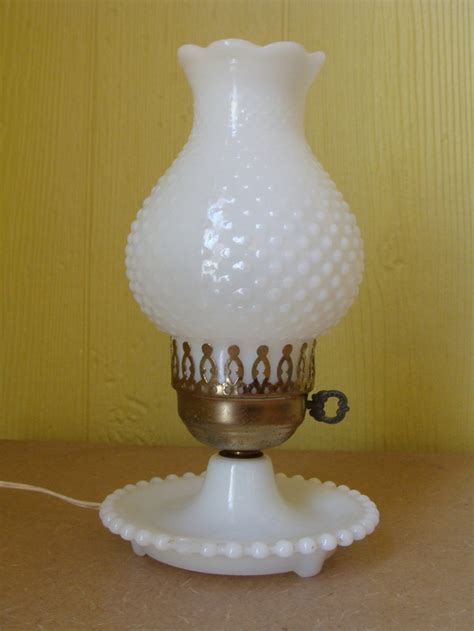 Vintage Milk Glass Lamps - The Best Choice for Home Decor - Warisan Lighting