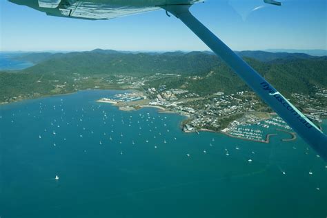 Explore the Whitsundays & Great Barrier Reef – FlyAus