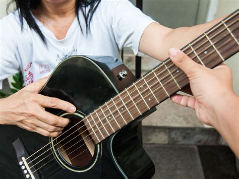 How to Write a Song with Guitar Chords: 14 Steps (with Pictures)