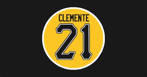 roberto clemente - Roberto Clemente - T-Shirt | TeePublic