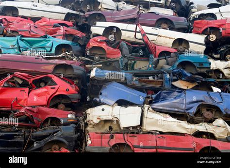 Pile Cars Scrap High Resolution Stock Photography and Images - Alamy