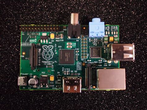 Raspberry Pi: World's Cheapest Computer Now Available [Video] | Bit Rebels