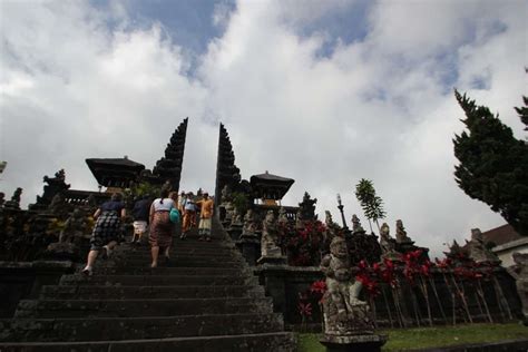 Pura Besakih Temple in Bali Indonesia - Opening Hours & Entrance Fee