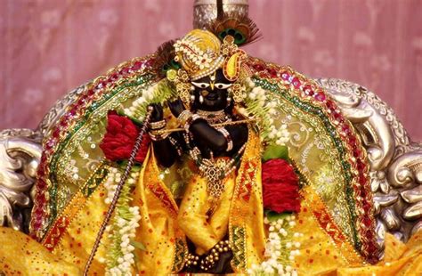 Sri Radha Raman Temple, Vrindavan - Info, Timings, Photos, History