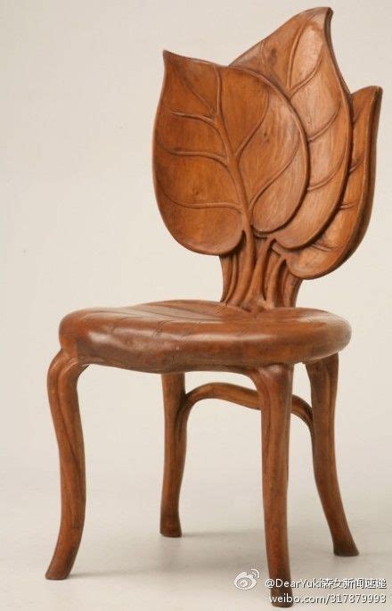 Art Nouveau chair, c. 1900, from the mountain regions of France | Sculpturen, Houtsnijwerk, Stoelen