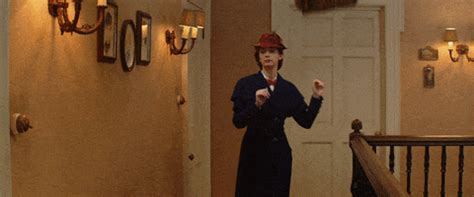 Mary Poppins GIFs - Find & Share on GIPHY