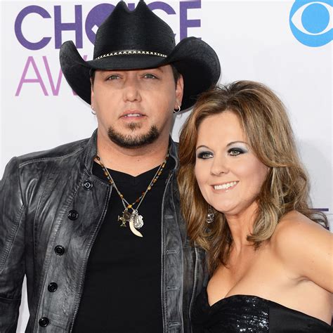 Jason Aldean's Ex-Wife Makes a Strong Statement With Her Ringback Tone - Kelly Clarkson's ...