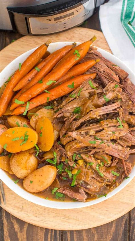 Slow Cooker London Broil [Video] | Recipe | London broil recipes, London broil crock pot recipe ...