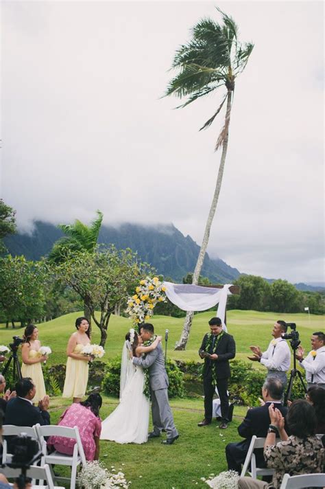 Hawaii Wedding, Koolau Ballrooms, Wedding Ceremony, Flower Crown, Lei | Flowers: Watanabe Floral ...